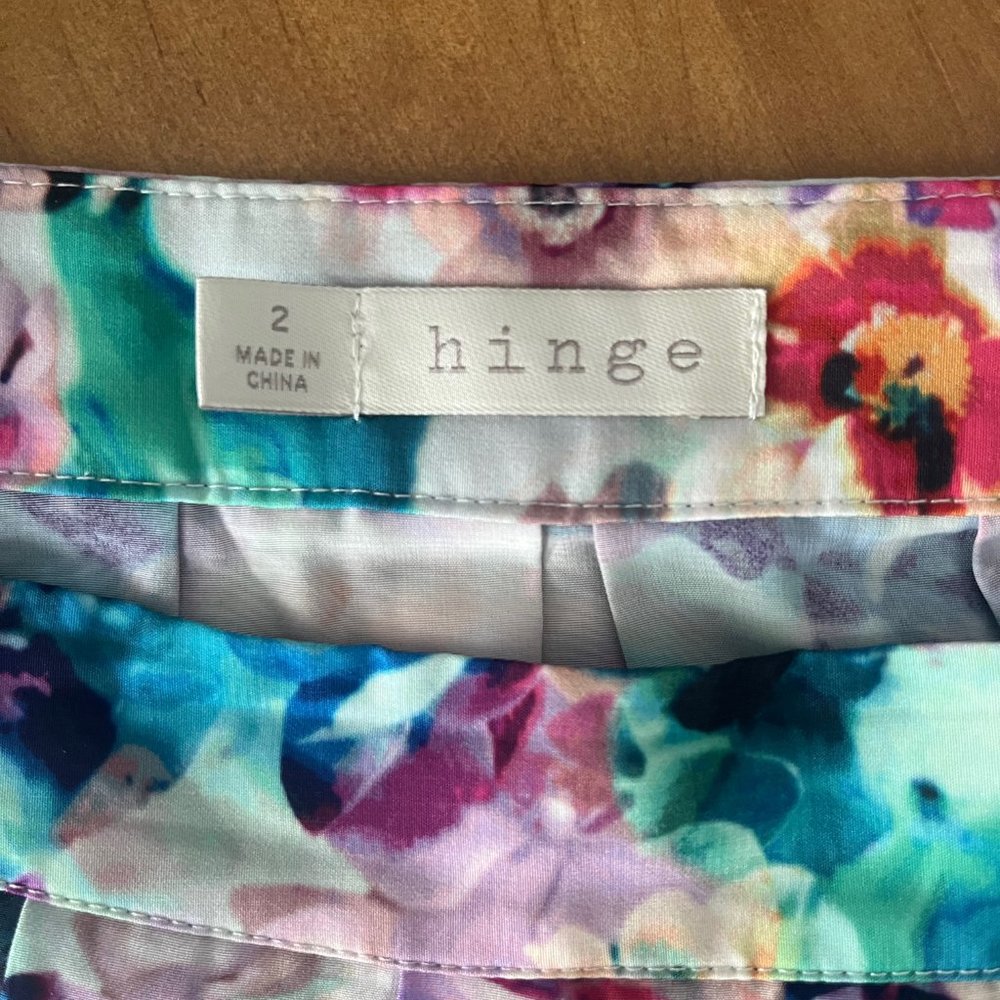 Hinge Retro Floral Printed Mini Skirt - Picture 2 of 2